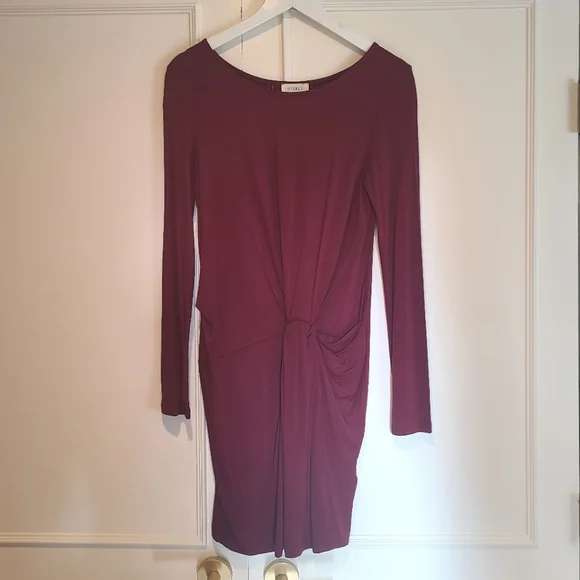 Dresses | Everly Twist Front Jersey Knit Dress Wine M | Poshmark